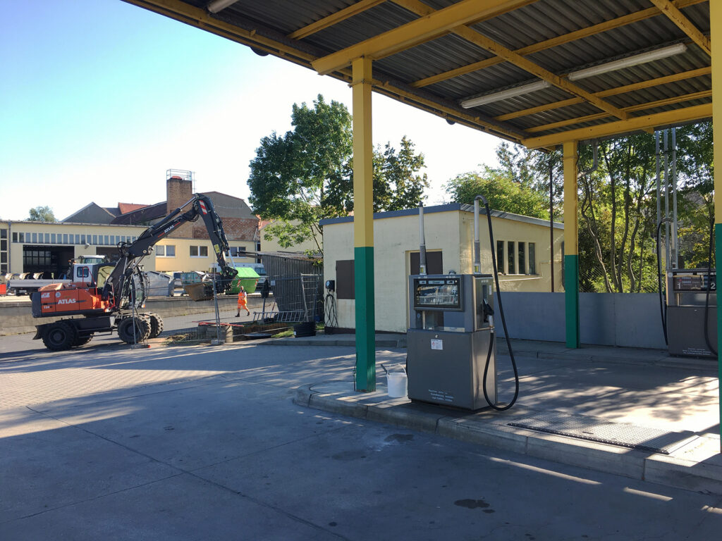 Leichtflüssigkeitsabscheider zur Absicherung der öffentlichen Tankstelle