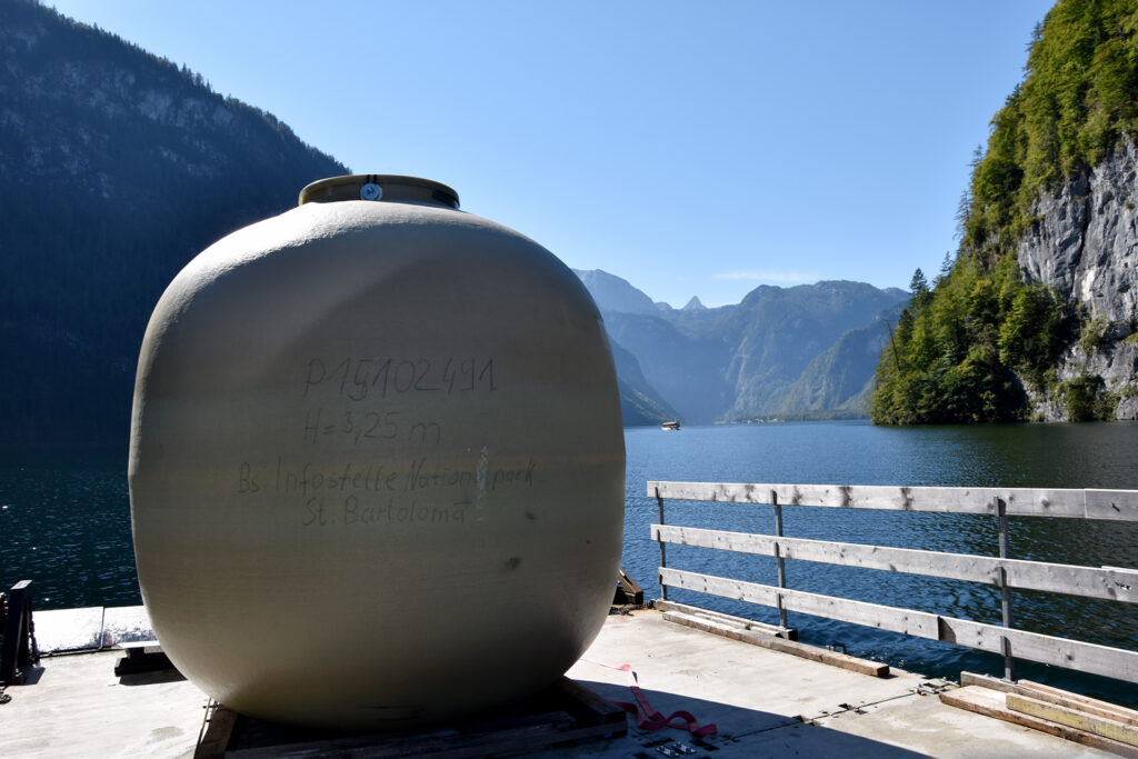 Das vergleichsweise geringe Gewicht ermöglichte den Transport des Tanks per Schiff.