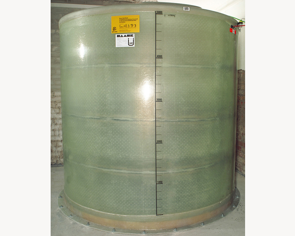 A buoyancy-proof Haase basement tank with a volume of 5,000 liters, a diameter of 1.92 m and a height of 1.85 m.