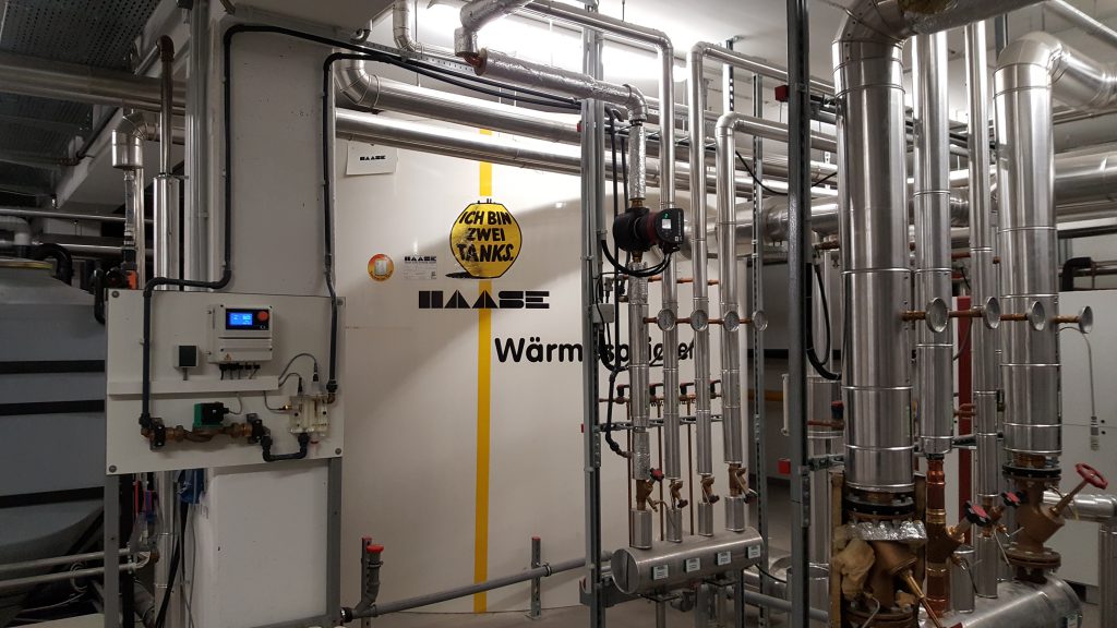 The large hot water tank T440-293 was perfectly integrated into the waste heat recovery system.