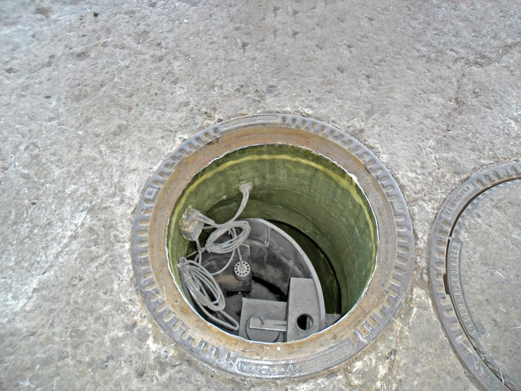The concrete shaft was connected to the GRP by an elastic polyurethane adhesive.